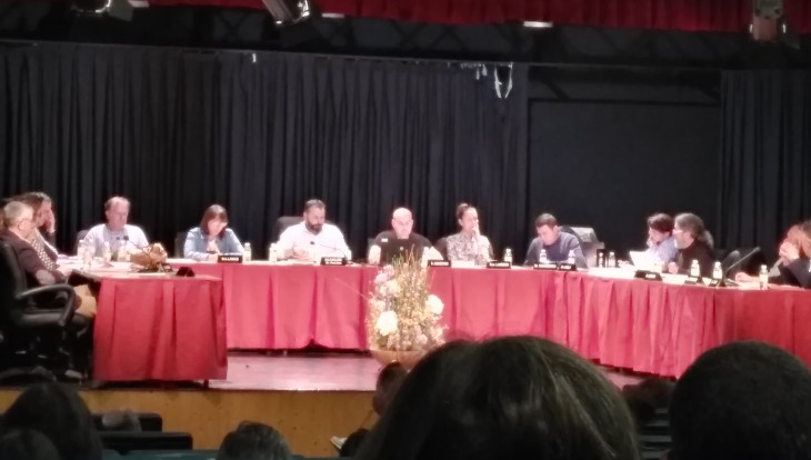 O Pleno de Gondomar aproba, coa abstención do alcalde e o seu grupo, recuperar o diálogo con Espazo Lectura